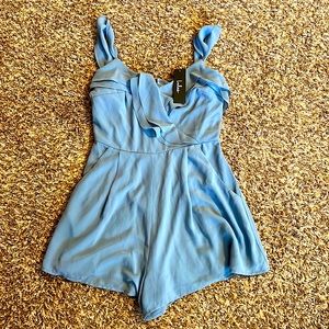 Brand new lulus romper!